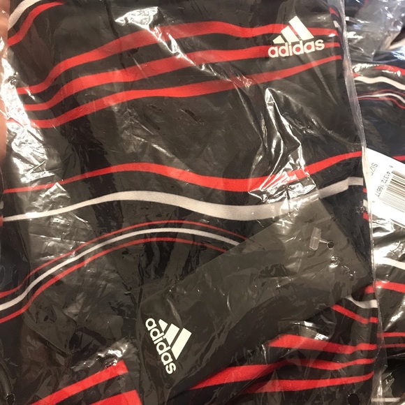 NEW Adidas Elevate Vortex Back Swimsuit in Black - Picture 6 of 6